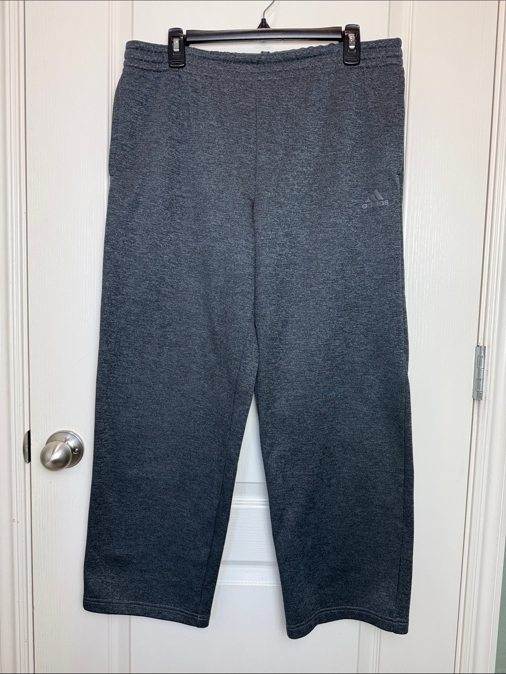 adidas Men's Dark Gray Straight Leg Fleece Joggers Sz M